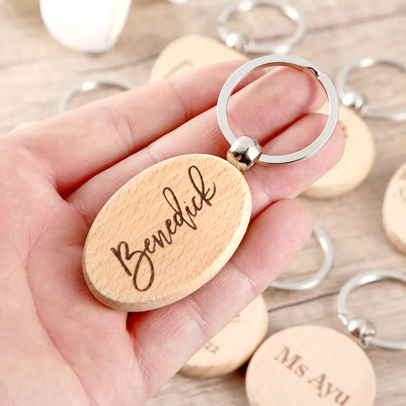 Porte clé bois érable personnalisable custom logo entreprise gravure laser personnalisation cadeau anniversaire fête mariage écologique renouvelable durable - lebois-eco.com